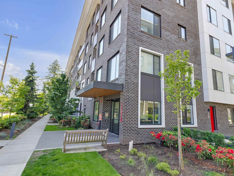 114-15858 Fraser Highway, Surrey, BC, V4N 6X4 - 2