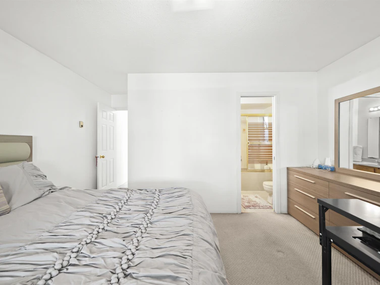 5990 Joyce Street, Vancouver, BC, V5R 4J2 - 17