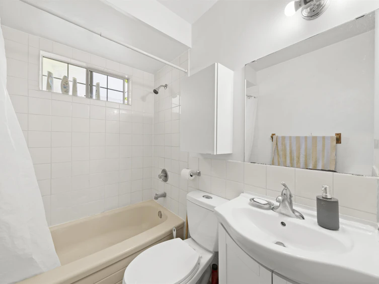 5990 Joyce Street, Vancouver, BC, V5R 4J2 - 29