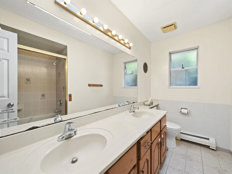5990 Joyce Street, Vancouver, BC, V5R 4J2 - 20