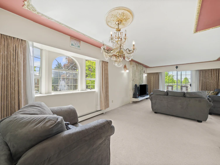 5990 Joyce Street, Vancouver, BC, V5R 4J2 - 8