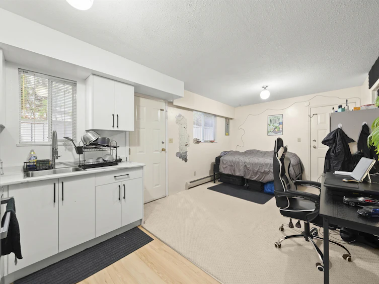 5990 Joyce Street, Vancouver, BC, V5R 4J2 - 31