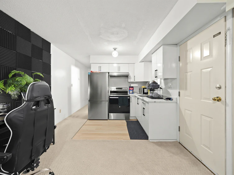 5990 Joyce Street, Vancouver, BC, V5R 4J2 - 30