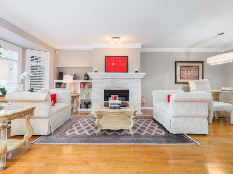 209 - 288 E 6th Street, North Vancouver BC V7L 1P5