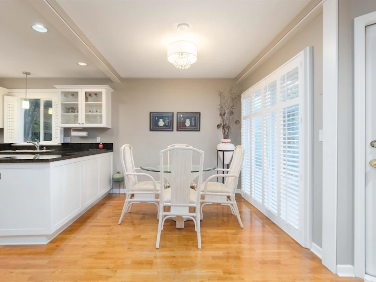 209-288 E 6th Street, North Vancouver, BC, V7L 1P5 - 2