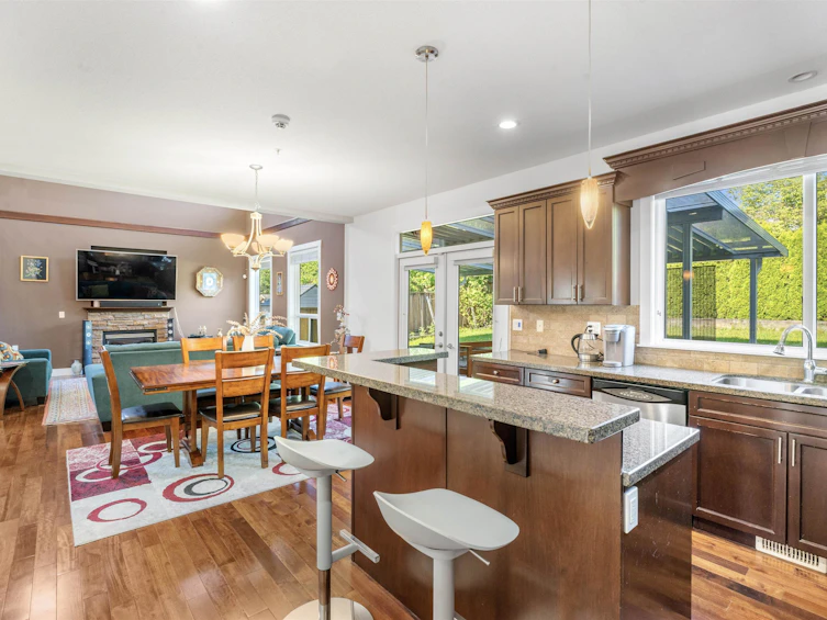 10588 245 Street, Maple Ridge, BC, V2W 0A2 - 10