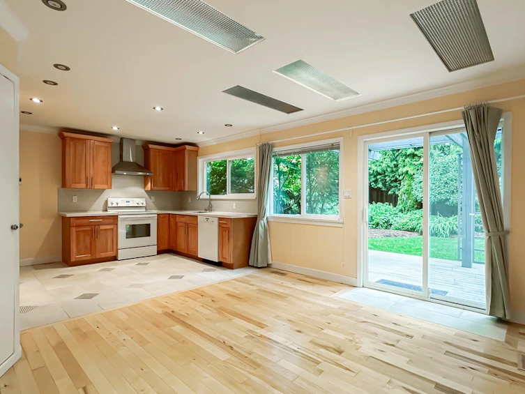 2704 Kilmarnock Crescent, North Vancouver, BC, V7J 2Z5 - 27