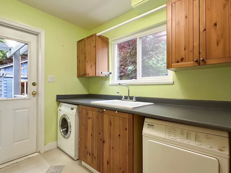 2704 Kilmarnock Crescent, North Vancouver, BC, V7J 2Z5 - 31