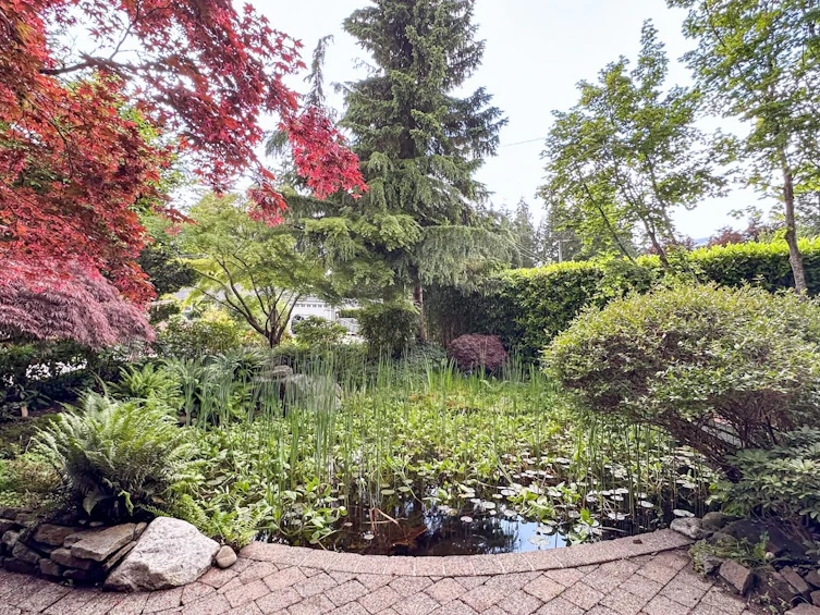 2704 Kilmarnock Crescent, North Vancouver, BC, V7J 2Z5 - 39