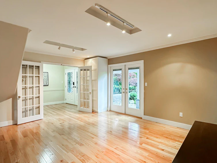 2704 Kilmarnock Crescent, North Vancouver, BC, V7J 2Z5 - 25