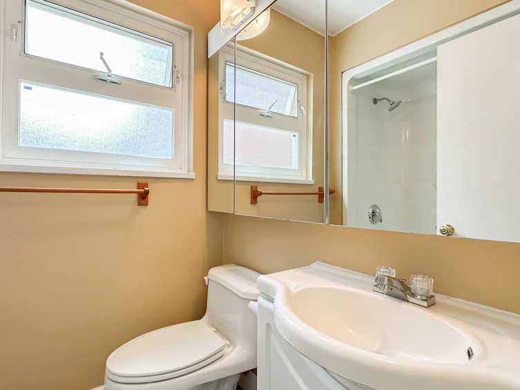 2704 Kilmarnock Crescent, North Vancouver, BC, V7J 2Z5 - 15
