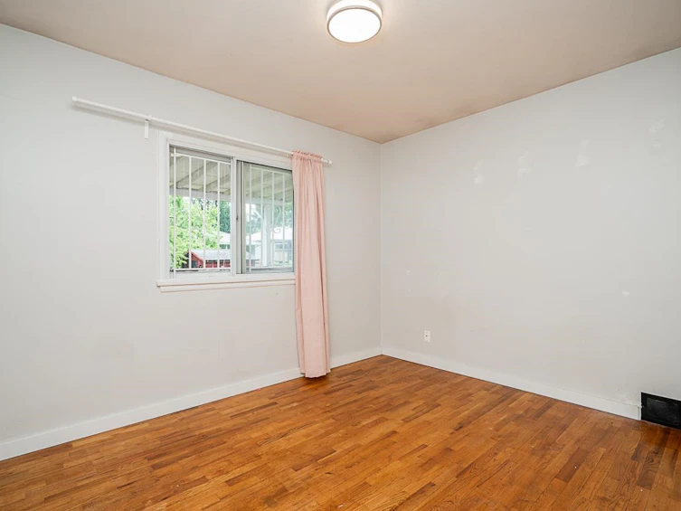 3584 Gladstone Street, Vancouver, BC, V5N 4Y7 - 6