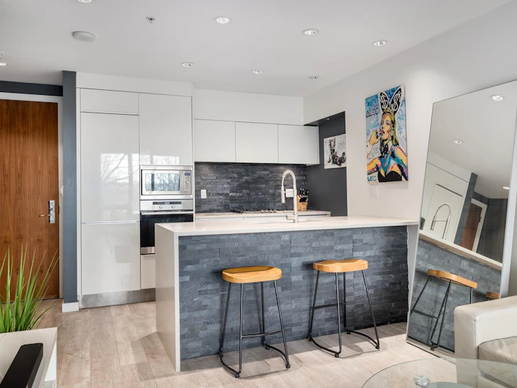 203-181 W 1st Avenue, Vancouver, BC, V5Y 0E3 - 4