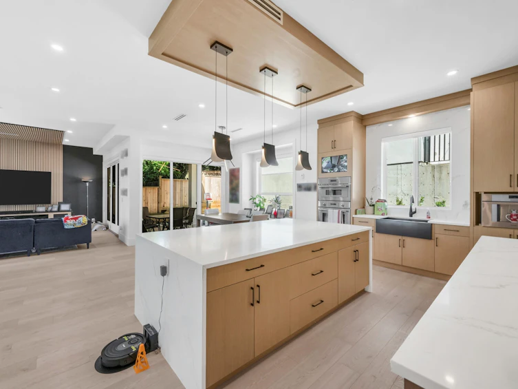 5243 Carson Street, Burnaby, BC, V5J 2Z3 - 5