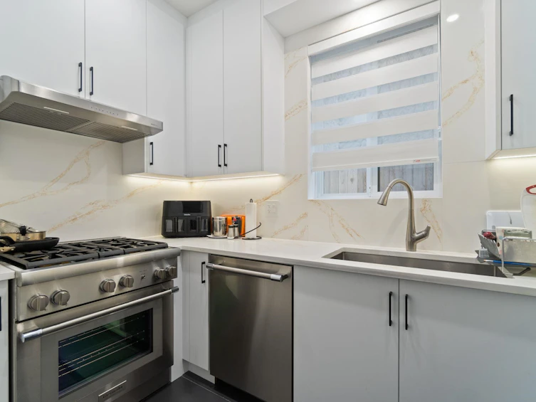 5243 Carson Street, Burnaby, BC, V5J 2Z3 - 33