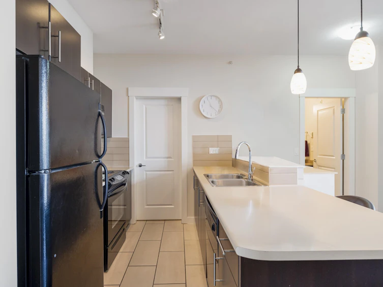 406-33546 Holland Avenue, Abbotsford, BC, V2S 0C1 - 9