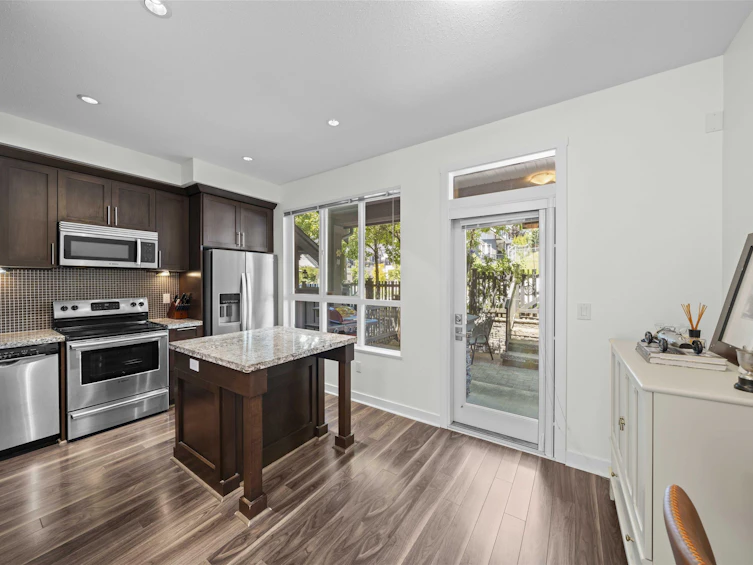 108-1480 Southview Street, Coquitlam, BC, V3E 0G5 - 3