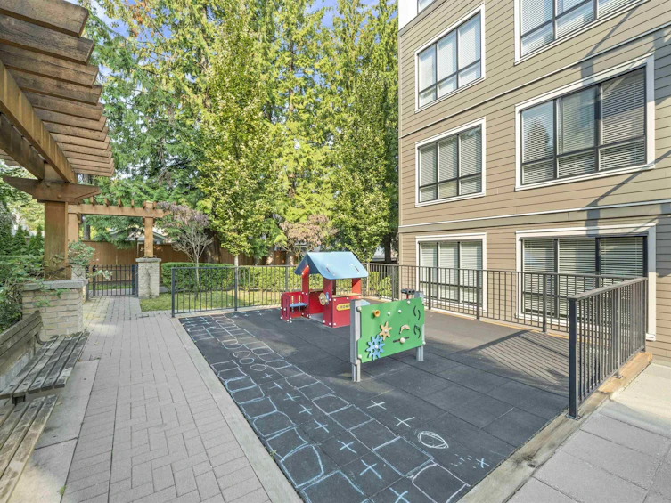 502-15388 105 Avenue, Surrey, BC, V3R 0C4 - 18