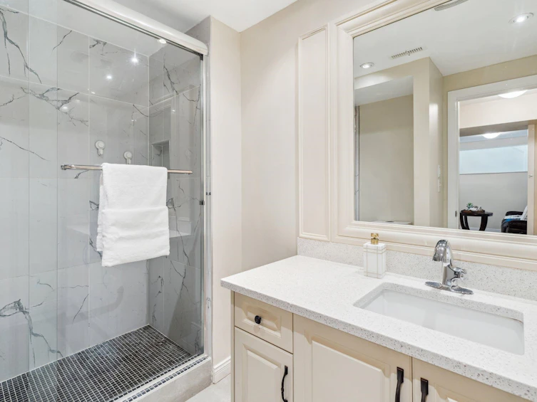 985 Gatensbury Street, Coquitlam, BC, V3J 5J6 - 26