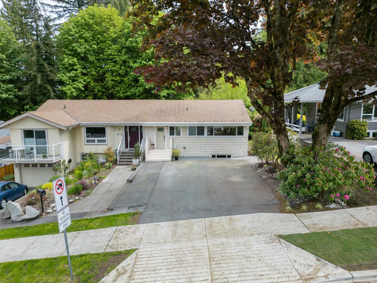 985 Gatensbury Street, Coquitlam, BC, V3J 5J6 - 39