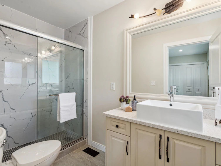 985 Gatensbury Street, Coquitlam, BC, V3J 5J6 - 17