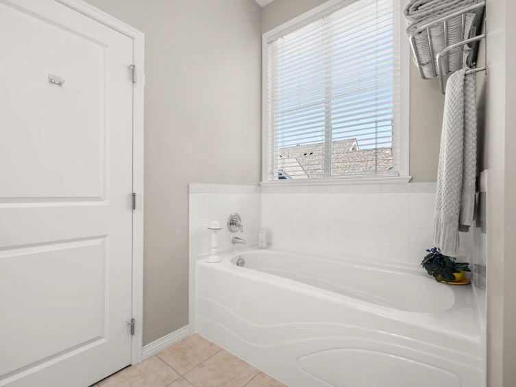 111-16995 64 Avenue, Surrey, BC, V3S 0V9 - 35