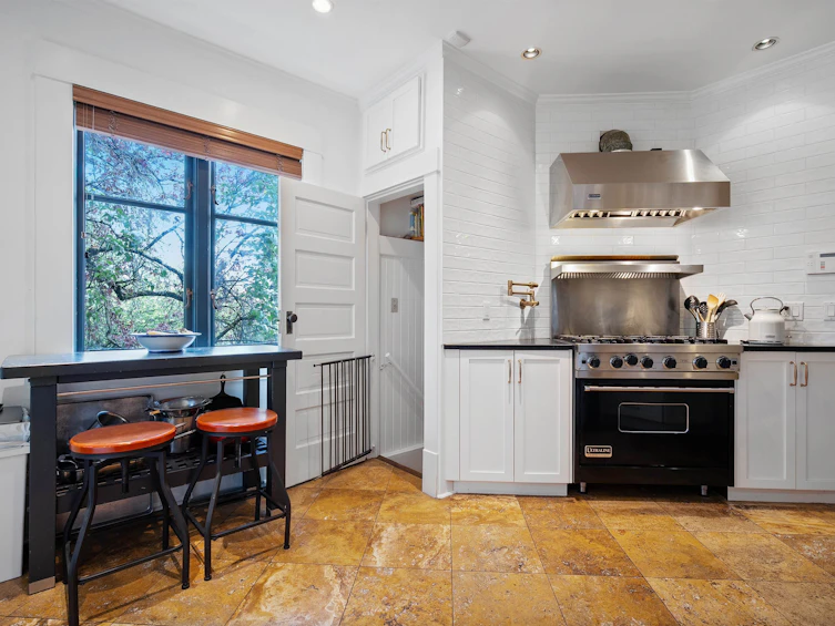 1105 Park Drive, Vancouver, BC, V6P 2J7 - 21