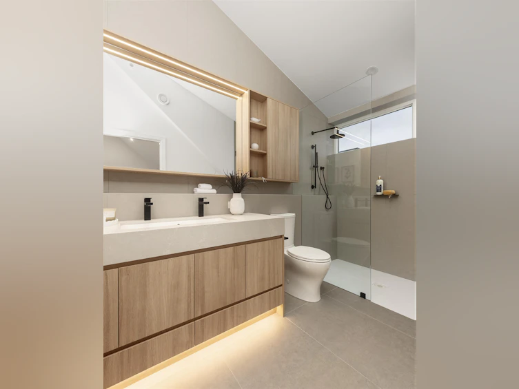 1-3151 W 10th Avenue, Vancouver, BC, V6K 2L1 - 27