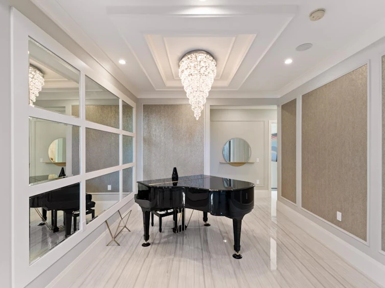 6340 Bellflower Drive, Richmond, BC, V7C 2H8 - 6