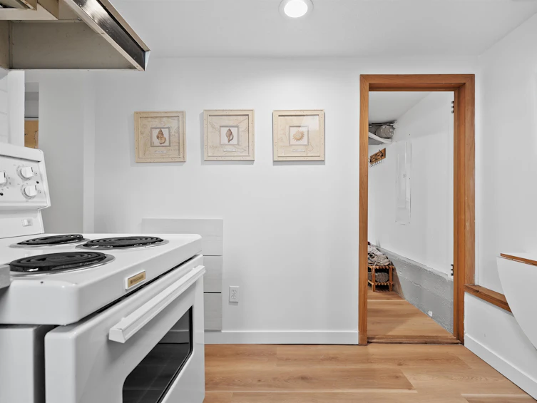 2011 E 4th Avenue, Vancouver, BC, V5N 1K5 - 28