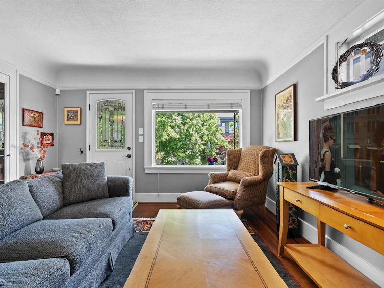 2011 E 4th Avenue, Vancouver, BC, V5N 1K5 - 4