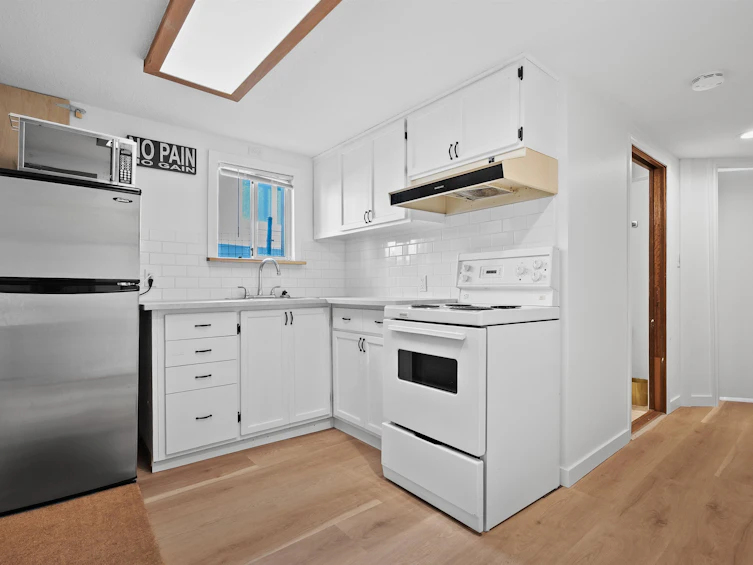 2011 E 4th Avenue, Vancouver, BC, V5N 1K5 - 30