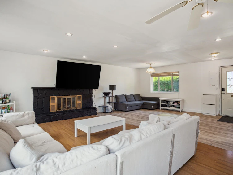 15237 Hummingbird Place, Surrey, BC, V3R 6T7 - 8
