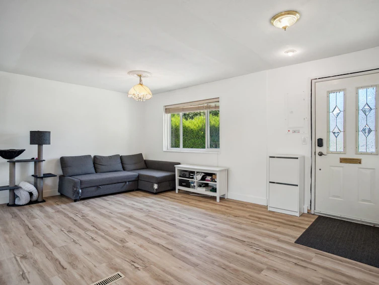 15237 Hummingbird Place, Surrey, BC, V3R 6T7 - 3