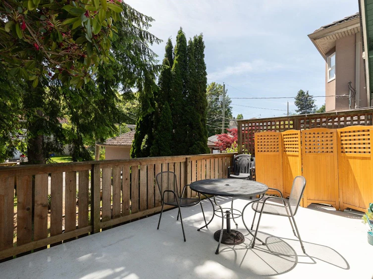 988 E 16th Avenue, Vancouver, BC, V5T 2V9 - 19
