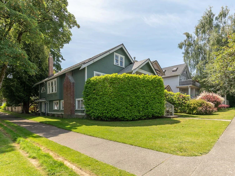 988 E 16th Avenue, Vancouver, BC, V5T 2V9 - 33