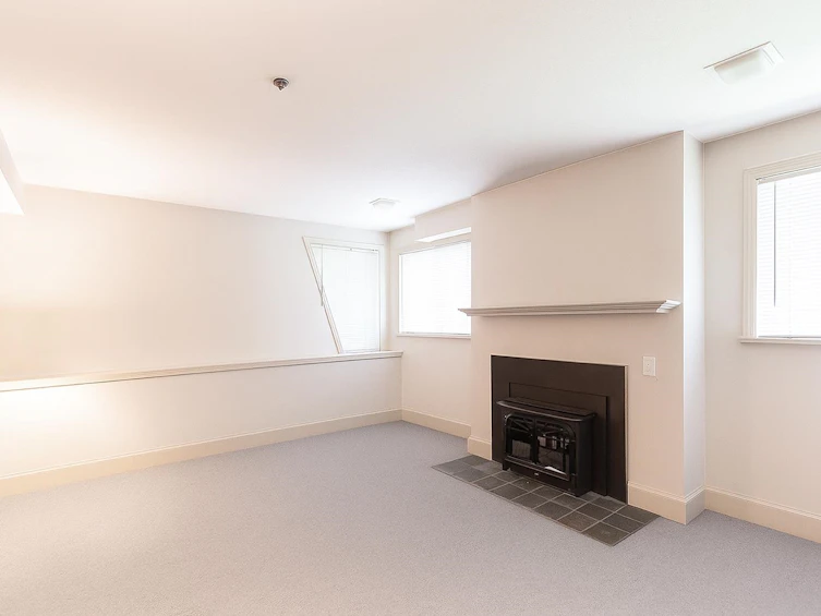 988 E 16th Avenue, Vancouver, BC, V5T 2V9 - 28