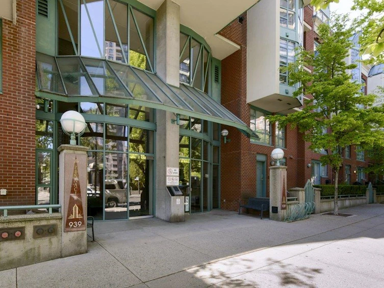 402-939 Homer Street, Vancouver, BC, V6B 2W6 - 25