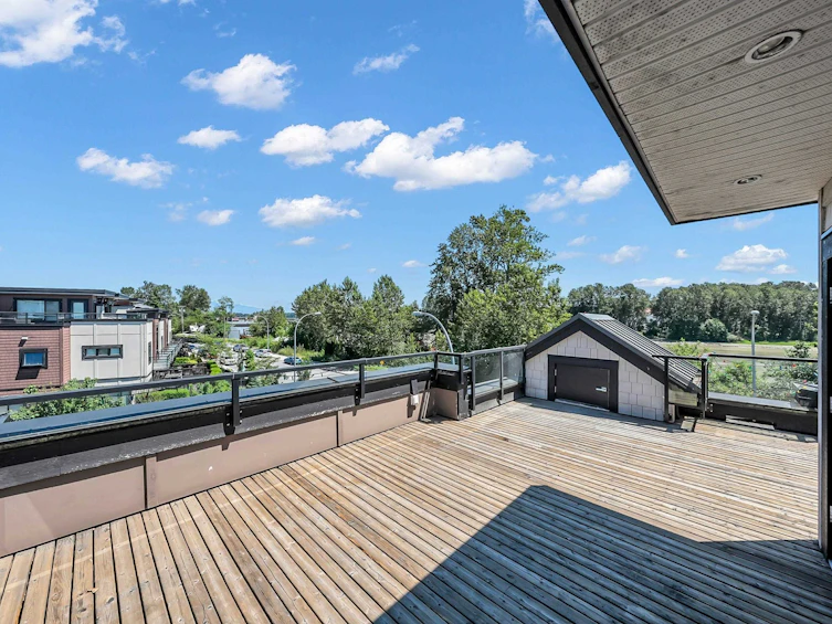 1-100 Wood Street, New Westminster, BC, V3M 0H6 - 2