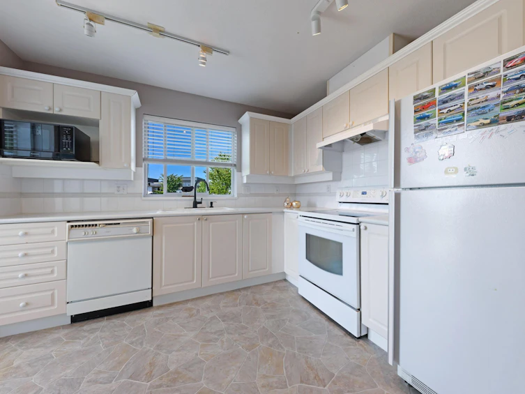 411-20110 Michaud Crescent, Langley, BC, V3A 4B1 - 7