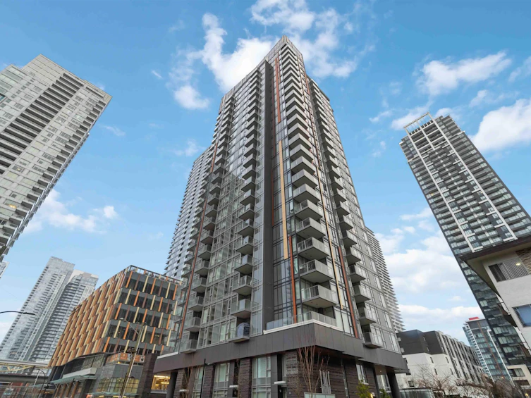 2001-6398 Silver Avenue, Burnaby, BC, V5H 0K7