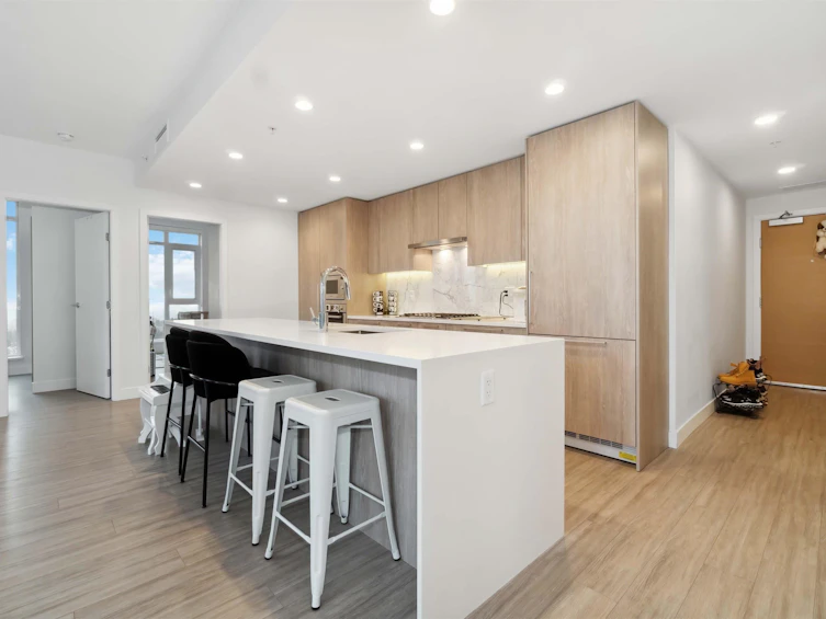 2001-6398 Silver Avenue, Burnaby, BC, V5H 0K7 - 6