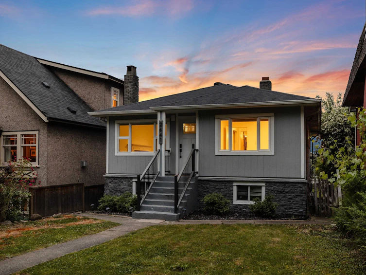 2641 E 5th Avenue, Vancouver, BC, V5M 1N1 - 7