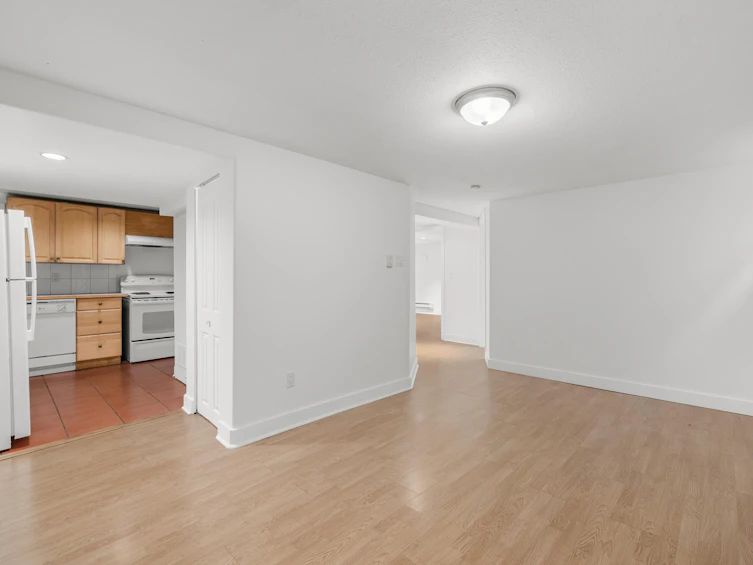 2641 E 5th Avenue, Vancouver, BC, V5M 1N1 - 25