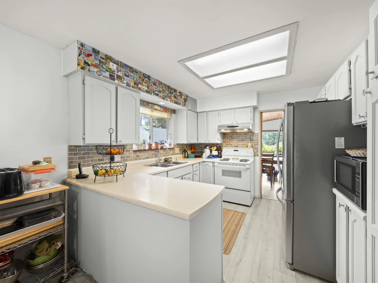 3454 St. Georges Avenue, North Vancouver, BC, V7N 1V8 - 20