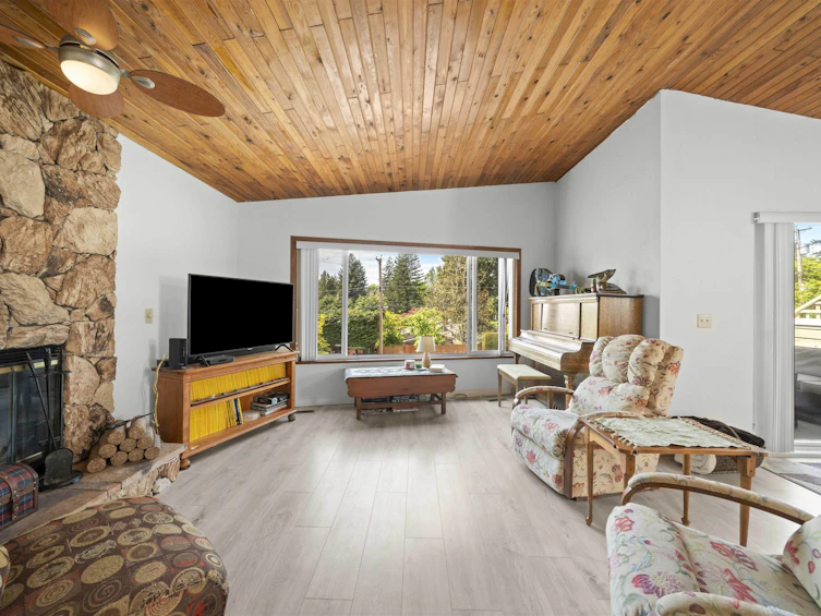 3454 St. Georges Avenue, North Vancouver, BC, V7N 1V8 - 9