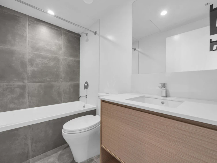 3303-13725 George Junction, Surrey, BC, V3T 0V7 - 23