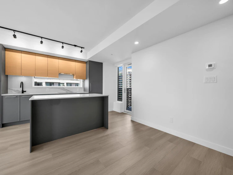 3303-13725 George Junction, Surrey, BC, V3T 0V7 - 7