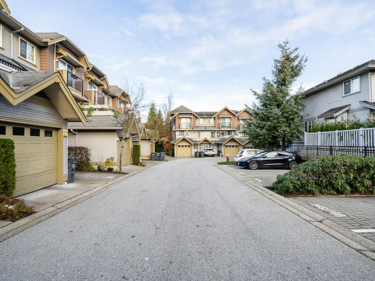 27-12040 68 Avenue, Surrey, BC, V3W 1P5 - 2