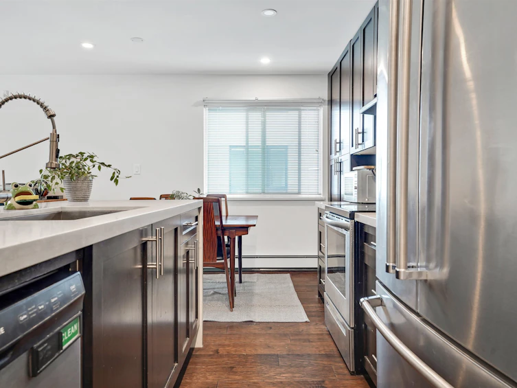 302-357 E 2nd Street, North Vancouver, BC, V7L 1C6 - 6